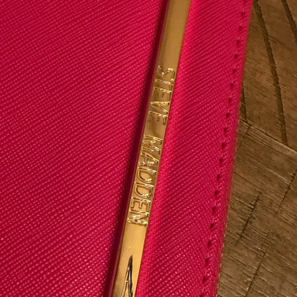 Steve Madden Pink Wallet with Gold Accent - Picture 5 of 12
